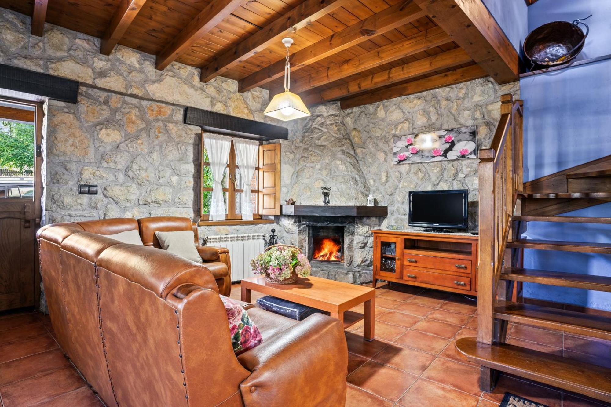 Maison d'hôtes Casa Raquel à Mestas De Con Extérieur photo